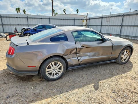 2011 Ford Mustang, VIN 1ZVBP8AM8B5106431. Фото 3 из 6 с аукциона Copart. Каталог авто из США OpenDataCar.