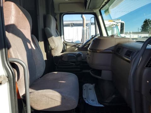 2016 Volvo VNL, VIN 4V4NC9EH4GN975280. Фото 5 з 6 з аукціону Copart. Каталог авто зі США OpenDataCar.