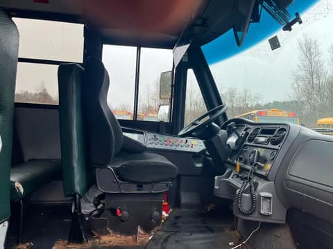 2015 Freightliner Chassis, VIN 4UZABRDU2FCFW9647. Фото 5 з 6 з аукціону Copart. Каталог авто зі США OpenDataCar.