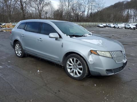 2010 Lincoln MKT, VIN 2LMHJ5AR1ABJ08072. Фото 4 из 6 с аукциона Copart. Каталог авто из США OpenDataCar.