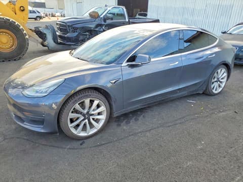 2018 Tesla Model 3, VIN 5YJ3E1EA3JF102143. Zdjęcie 1 z 6 z aukcji Copart. Katalog aut z USA OpenDataCar.