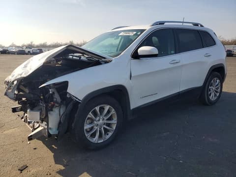 2019 Jeep Cherokee, VIN 1C4PJLCX9KD318944. Фото 1 з 6 з аукціону Copart. Каталог авто зі США OpenDataCar.