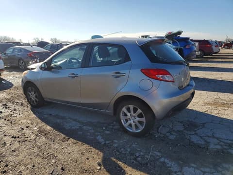 2011 Mazda 2, VIN JM1DE1HY8B0117010. Фото 2 з 6 з аукціону Copart. Каталог авто зі США OpenDataCar.