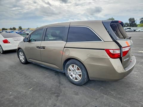 2013 Honda Odyssey, VIN 5FNRL5H28DB076185. Фото 2 з 6 з аукціону Copart. Каталог авто зі США OpenDataCar.