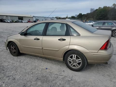 2002 Ford Focus, VIN 1FAFP34P22W261327. Фото 2 из 6 с аукциона Copart. Каталог авто из США OpenDataCar.