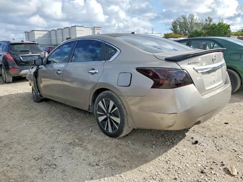 2013 Nissan Altima, VIN 1N4BL3AP2DN467268. Фото 2 з 6 з аукціону Copart. Каталог авто зі США OpenDataCar.