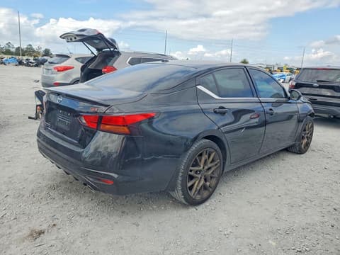 2025 Nissan Altima, VIN 1N4BL4CV0SN420285. Фото 3 з 6 з аукціону Copart. Каталог авто зі США OpenDataCar.