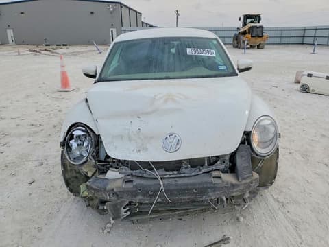 2013 Volkswagen Beetle, VIN 3VWJP7AT1DM624424. Фото 4 з 6 з аукціону Copart. Каталог авто зі США OpenDataCar.