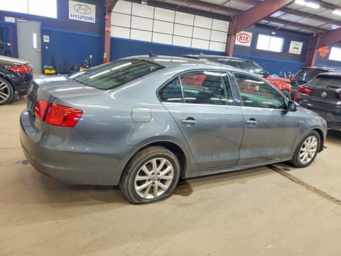 2013 Volkswagen Jetta, VIN 3VWDX7AJ1DM426955. Фото 3 з 6 з аукціону Copart. Каталог авто зі США OpenDataCar.