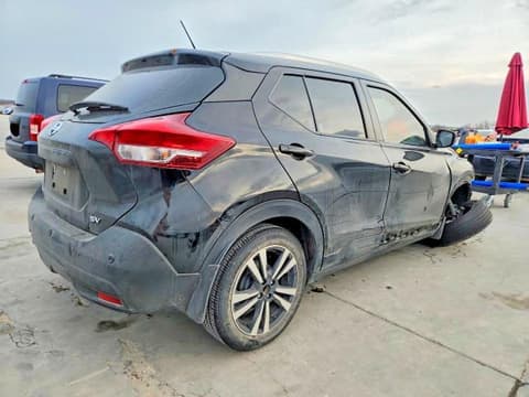 2020 Nissan Kicks, VIN 3N1CP5CV3LL549618. Фото 3 з 6 з аукціону Copart. Каталог авто зі США OpenDataCar.