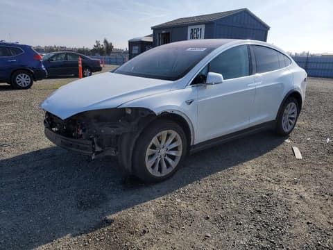 2018 Tesla Model X, VIN 5YJXCAE23JF118214. Фото 1 из 6 с аукциона Copart. Каталог авто из США OpenDataCar.