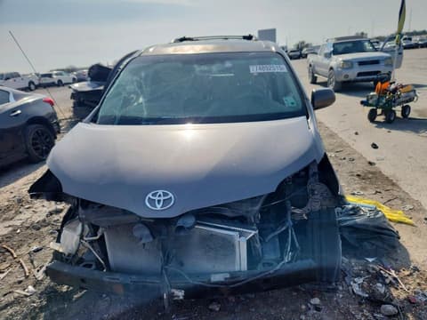 2013 Toyota Sienna, VIN 5TDYK3DC0DS289659. Фото 5 з 6 з аукціону Copart. Каталог авто зі США OpenDataCar.