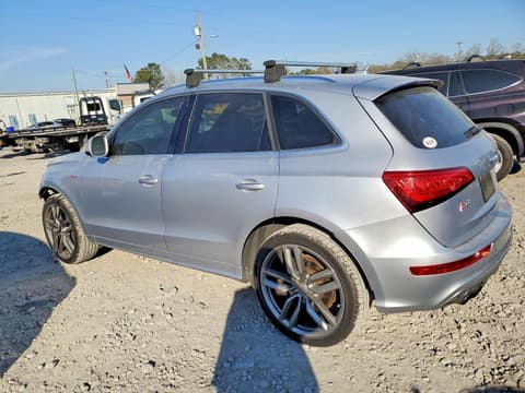 2015 Audi SQ5, VIN WA1CGAFP6FA095387. Фото 2 из 6 с аукциона Copart. Каталог авто из США OpenDataCar.