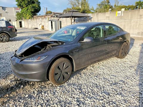 2025 Tesla Model 3, VIN 5YJ3E1EA7SF046015. Фото 1 з 6 з аукціону Copart. Каталог авто зі США OpenDataCar.