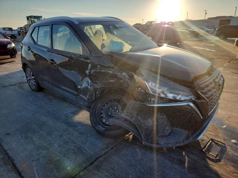 2021 Nissan Kicks, VIN 3N1CP5CV3ML526700. Фото 4 з 6 з аукціону Copart. Каталог авто зі США OpenDataCar.