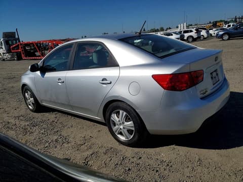 2011 Kia Forte, VIN KNAFU4A25B5373706. Фото 2 из 6 с аукциона Copart. Каталог авто из США OpenDataCar.