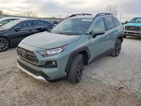 2020 Toyota RAV4, VIN 2T3J1RFV6LC082083. Фото 1 з 6 з аукціону Copart. Каталог авто зі США OpenDataCar.