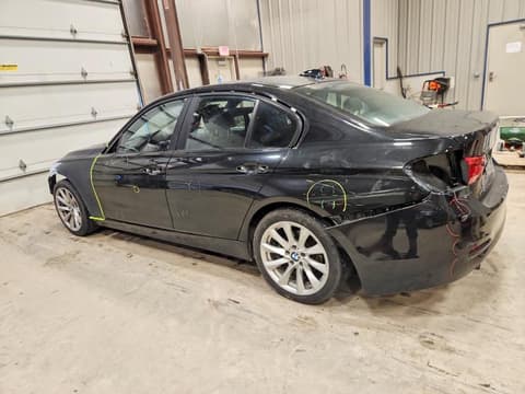 2018 Bmw 3 Series, VIN WBA8E5G52JNU45585. Фото 2 з 6 з аукціону Copart. Каталог авто зі США OpenDataCar.