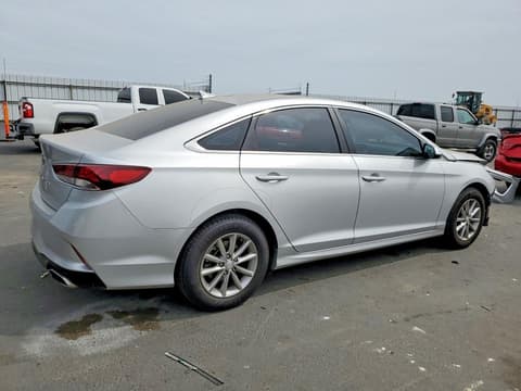 2019 Hyundai Sonata, VIN 5NPE24AF1KH746697. Zdjęcie 3 z 6 z aukcji Copart. Katalog aut z USA OpenDataCar.