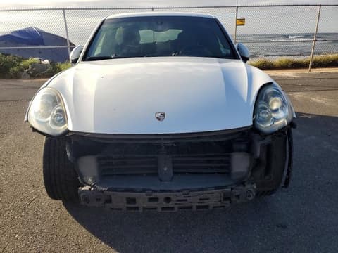 2016 Porsche Cayenne, VIN WP1AA2A21GLA11612. Фото 5 з 6 з аукціону Copart. Каталог авто зі США OpenDataCar.