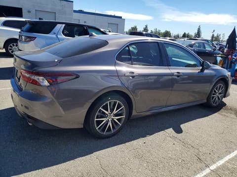 2024 Toyota Camry, VIN 4T1F11AK7RU855471. Zdjęcie 3 z 6 z aukcji Copart. Katalog aut z USA OpenDataCar.