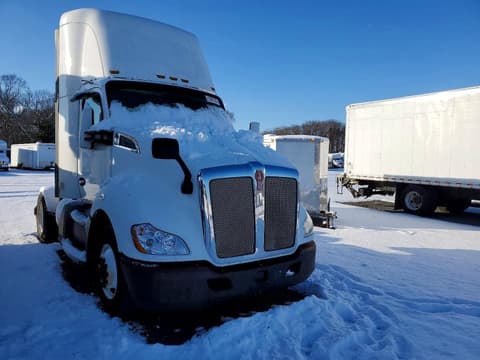 2016 Volvo VNL, VIN 1XKYA48X9GJ496742. Фото 1 из 6 с аукциона Copart. Каталог авто из США OpenDataCar.