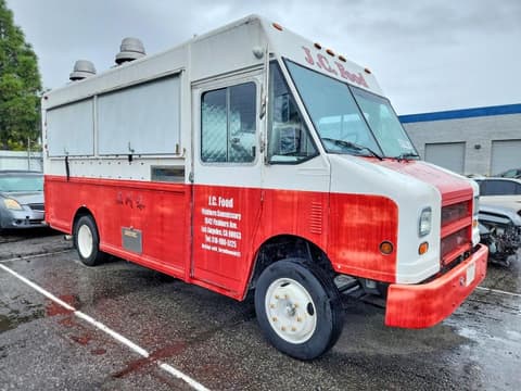 1998  , VIN 4UZA4FF43WC932640. Фото 4 з 6 з аукціону Copart. Каталог авто зі США OpenDataCar.