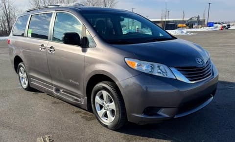 2016 Toyota Sienna, VIN 5TDKK3DC7GS763990. Фото 1 из 6 с аукциона Copart. Каталог авто из США OpenDataCar.