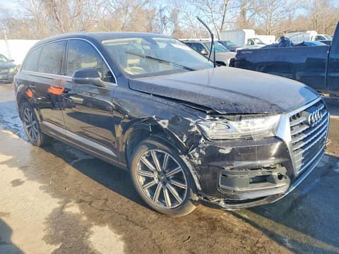 2017 Audi Q7, VIN WA1LAAF75HD048869. Фото 4 з 6 з аукціону Copart. Каталог авто зі США OpenDataCar.