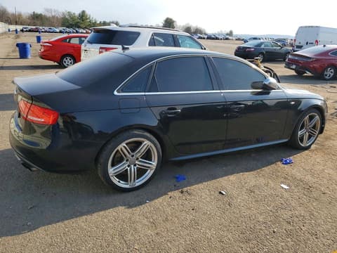2010 Audi S4, VIN WAUKGBFL0AA070687. Фото 3 з 6 з аукціону Copart. Каталог авто зі США OpenDataCar.