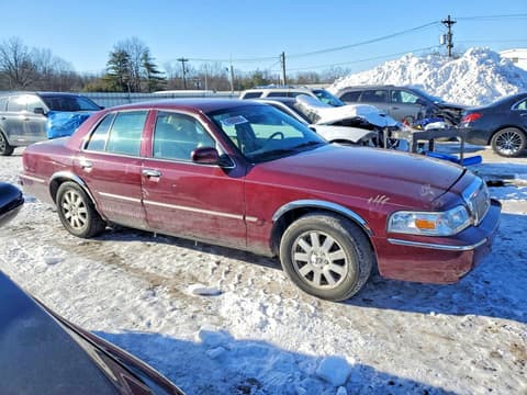 2007 Mercury Grand Marquis, VIN 2MEHM75W57X613318. Фото 4 з 6 з аукціону Copart. Каталог авто зі США OpenDataCar.