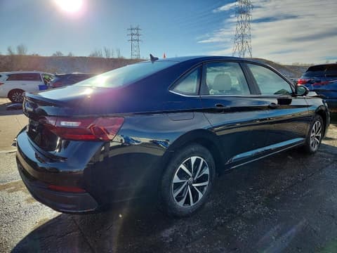 2024 Volkswagen Jetta, VIN 3VW5M7BU4RM098556. Фото 3 з 6 з аукціону Copart. Каталог авто зі США OpenDataCar.