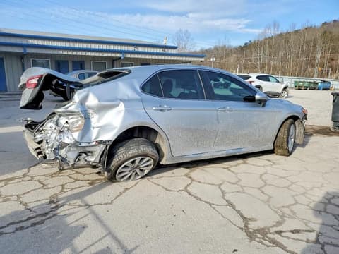 2018 Toyota Camry, VIN 4T1B11HKXJU004788. Фото 3 з 6 з аукціону Copart. Каталог авто зі США OpenDataCar.