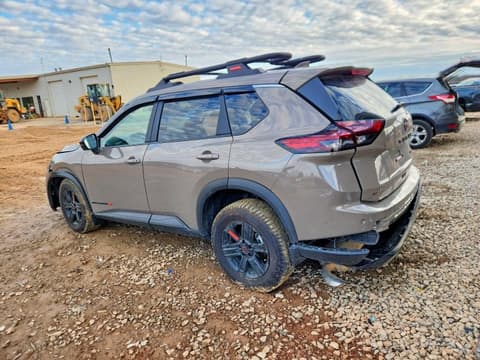 2025 Nissan Rogue, VIN 5N1BT3BB8SC825037. Фото 2 з 6 з аукціону Copart. Каталог авто зі США OpenDataCar.