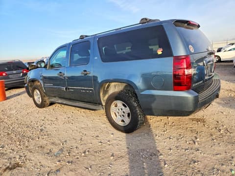 2008 Chevrolet Suburban, VIN 1GNFK16358R151412. Фото 2 з 6 з аукціону Copart. Каталог авто зі США OpenDataCar.