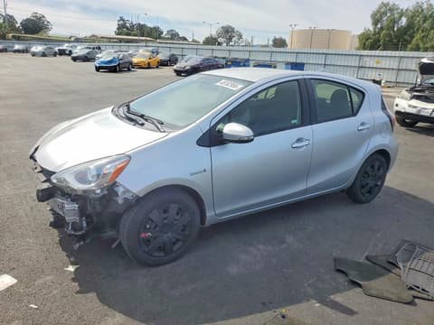 2015 Toyota Prius C, VIN JTDKDTB38F1103708. Фото 1 з 6 з аукціону Copart. Каталог авто зі США OpenDataCar.