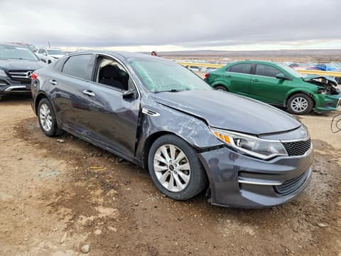 2017 Kia Optima, VIN 5XXGT4L39HG169625. Фото 4 з 6 з аукціону Copart. Каталог авто зі США OpenDataCar.