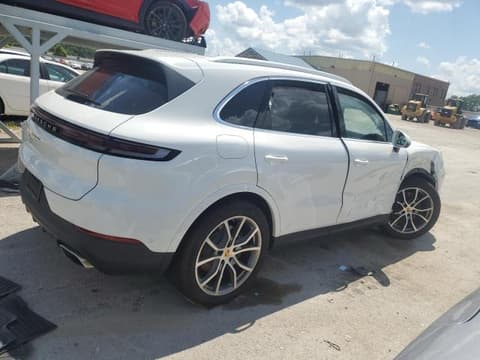 2024 Porsche Cayenne, VIN WP1AA2AY9RDA12217. Фото 3 з 6 з аукціону Copart. Каталог авто зі США OpenDataCar.