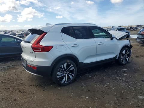 2023 Volvo XC40, VIN YV4L12UA2P2065372. Фото 3 з 6 з аукціону Copart. Каталог авто зі США OpenDataCar.
