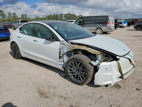 2024 Tesla Model 3, VIN 5YJ3E1EA7RF745221. Фото 4 з 6 з аукціону Copart. Каталог авто зі США OpenDataCar.