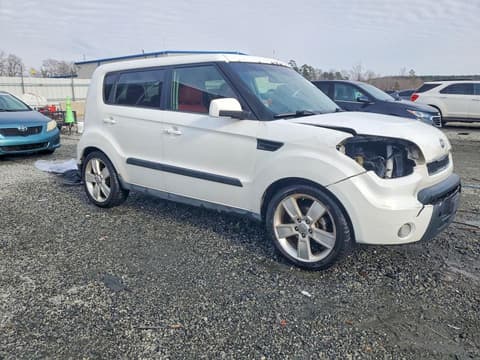 2011 Kia Soul, VIN KNDJT2A28B7300970. Фото 4 з 6 з аукціону Copart. Каталог авто зі США OpenDataCar.