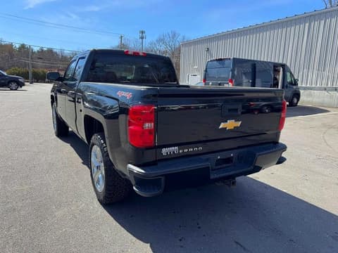 2017 Chevrolet Silverado, VIN 1GCVKPEC4HZ133590. Zdjęcie 2 z 6 z aukcji Copart. Katalog aut z USA OpenDataCar.