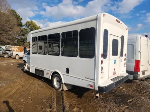 2024 Ford E-450, VIN 1FDFE4FN7RDD12758. Фото 3 з 6 з аукціону Copart. Каталог авто зі США OpenDataCar.