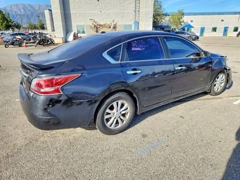 2014 Nissan Altima, VIN 1N4AL3AP1EN240652. Фото 3 з 6 з аукціону Copart. Каталог авто зі США OpenDataCar.