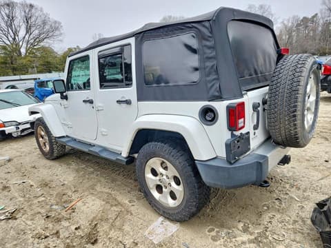 2015 Jeep Wrangler Unlimited, VIN 1C4BJWEG9FL723271. Zdjęcie 2 z 6 z aukcji Copart. Katalog aut z USA OpenDataCar.