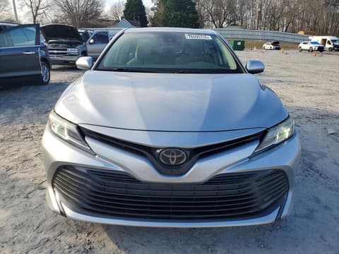 2019 Toyota Camry, VIN 4T1B11HK8KU813921. Фото 5 з 6 з аукціону Copart. Каталог авто зі США OpenDataCar.