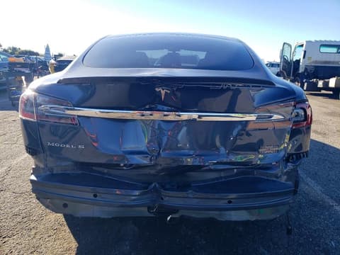 2018 Tesla Model S, VIN 5YJSA1E24JF261446. Фото 6 з 6 з аукціону Copart. Каталог авто зі США OpenDataCar.