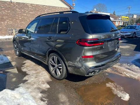 2025 Bmw X7, VIN 5UX33EM09S9W92395. Фото 2 из 6 с аукциона Copart. Каталог авто из США OpenDataCar.