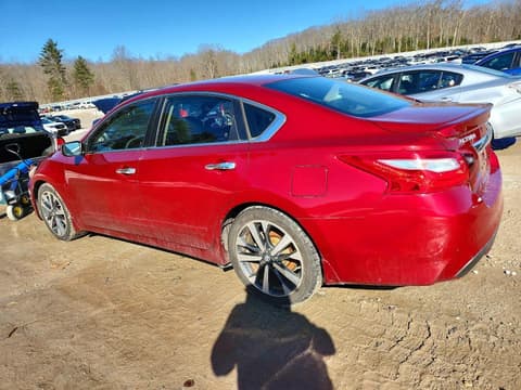 2017 Nissan Altima, VIN 1N4AL3AP1HC485838. Фото 2 з 6 з аукціону Copart. Каталог авто зі США OpenDataCar.