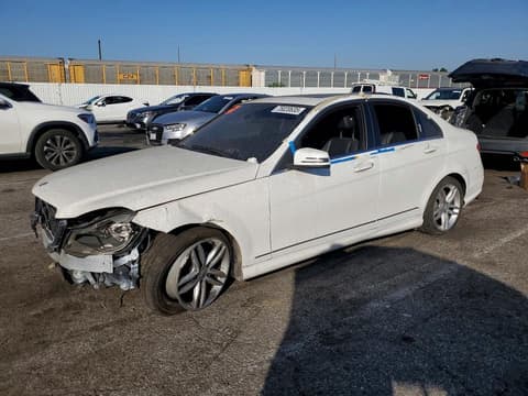 2014 Mercedes-benz C-Class, VIN WDDGF4HB6EG209824. Фото 1 з 6 з аукціону Copart. Каталог авто зі США OpenDataCar.